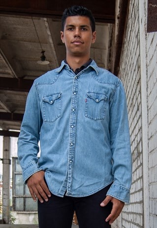 VINTAGE RETRO BLUE LEVI'S LONG SLEEVE SHIRT