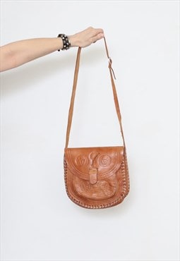 70's Ladies Vintage Brown Bag Tan Leather Tooled Hippy 