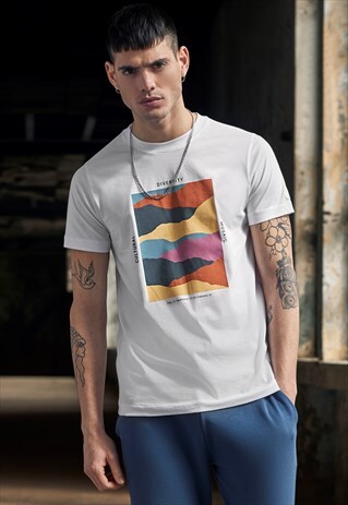 MOSAIC GRAPHIC T-SHIRT