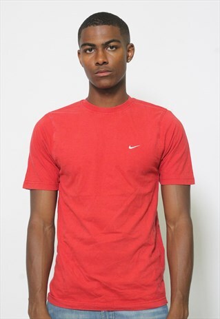VINTAGE NIKE T-SHIRT