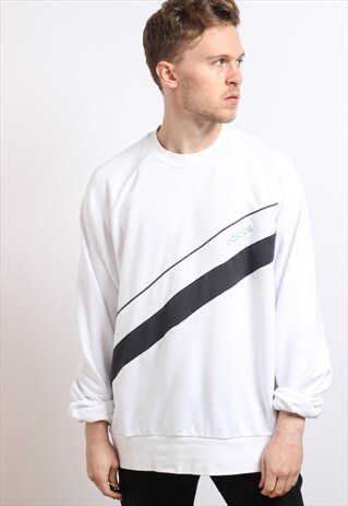 VINTAGE ADIDAS SWEATSHIRT
