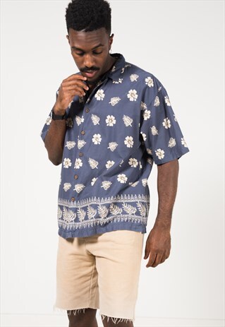ON SALE VINTAGE 80S HAWAIIAN SHIRT / S1712