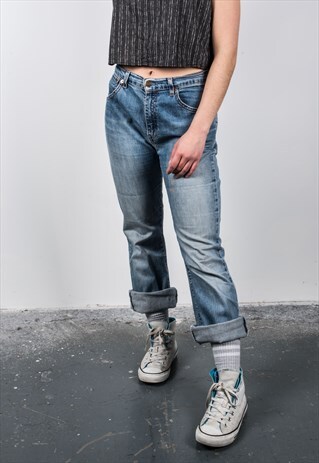 VINTAGE HIGH-WAISTED BLUE LEVI'S PAINT MOM JEANS