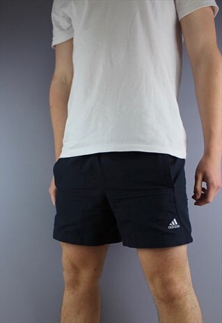 VINTAGE ADIDAS SHORTS IN NAVY WITH POCKETS AND EMBROIDERED L