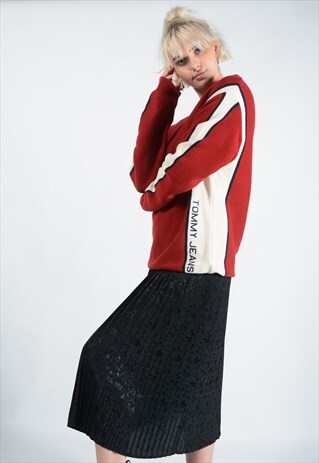 red tommy jeans jumper