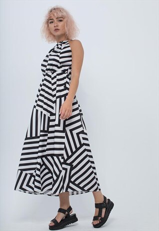 MONOCHROME STRIPPED MAXI LONG DRESS