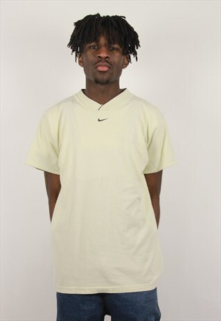 VINTAGE NIKE TSHIRT
