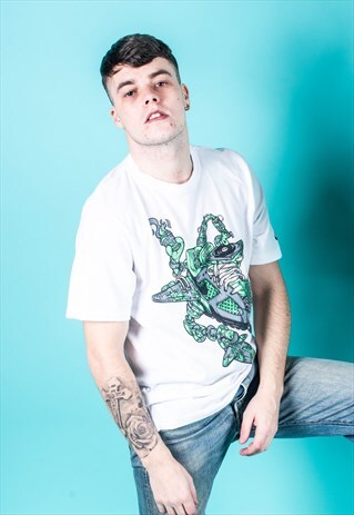 VINTAGE NIKE SPORTS T-SHIRT WHITE WITH GREEN AND GREY PRINT