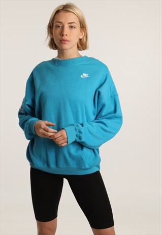 NIKE EMBROIDERED LOGO SWEATSHIRT