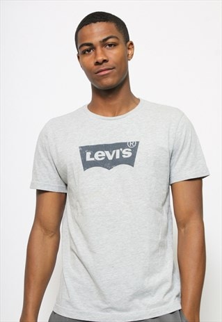VINTAGE LEVI'S T-SHIRT