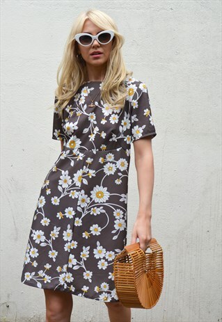 VINTAGE 70S BROWN, WHITE & YELLOW FLORAL MINI DRESS