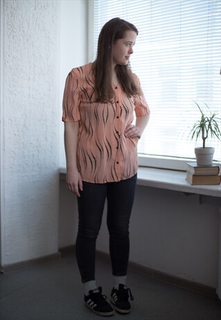 VINTAGE 80'S PEACH PATTERNED SHORT SLEEVED V-NECK BLOUSE