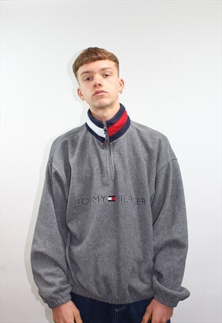 VINTAGE TOMMY HILFIGER SPELLOUT 1/4 ZIP FLEECE