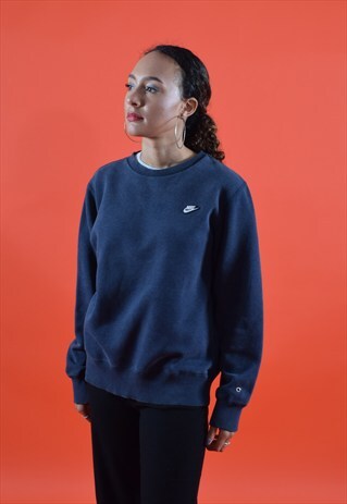 NAVY NIKE EMBROIDERED SWEATSHIRT