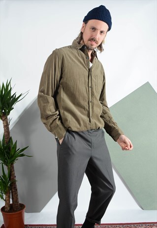 VINTAGE CORDUROY SHIRT IN GREEN.
