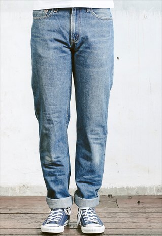 VINTAGE LEVIS 505 JEANS