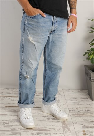 VINTAGE DISTRESSED LEVI'S 505 JEANS JE4