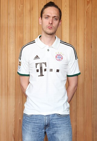 VINTAGE 1990S WHITE ADIDAS FOOTBALL SHIRT