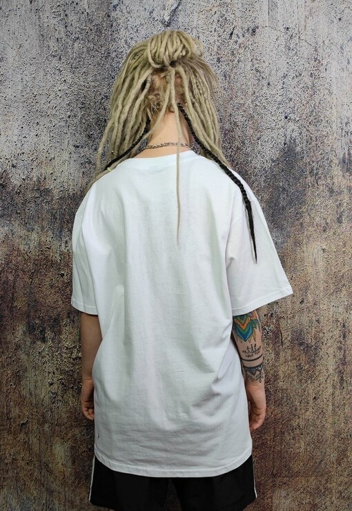garment image