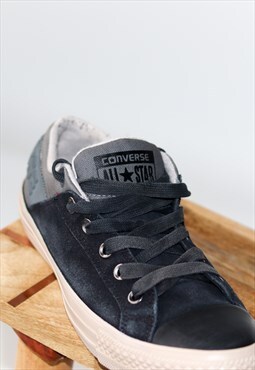 Suede Chunky Chuck Taylor Converse Trainers