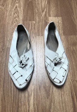 Vintage 90s White Shoe Sandals