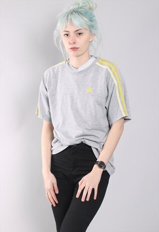 VINTAGE ADIDAS T-SHIRT