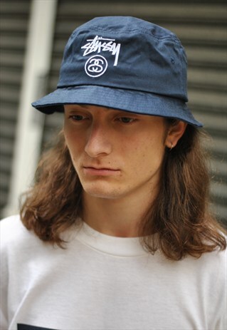 STUSSY BUCKET HAT