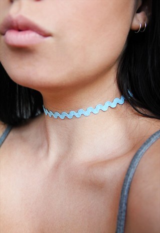 BLUE WAVE CHOKER