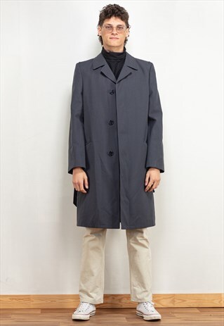 VINTAGE 70'S MEN MAC COAT IN GREY