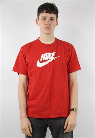 VINTAGE NIKE RED PRINT T-SHIRT