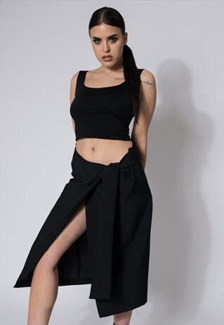 MIDI ENVE SKIRT IN BLACK