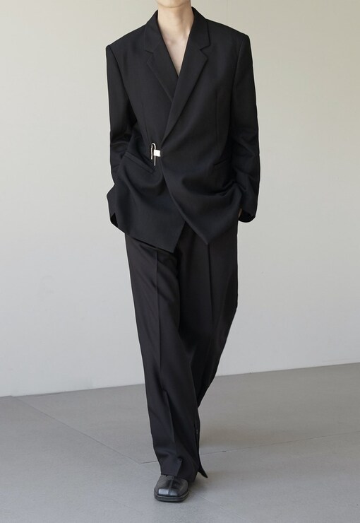 garment image