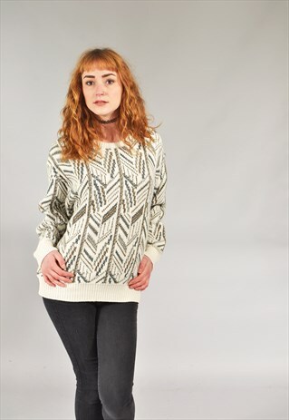 VINTAGE WHITE PATTERNED KNITTED JUMPER