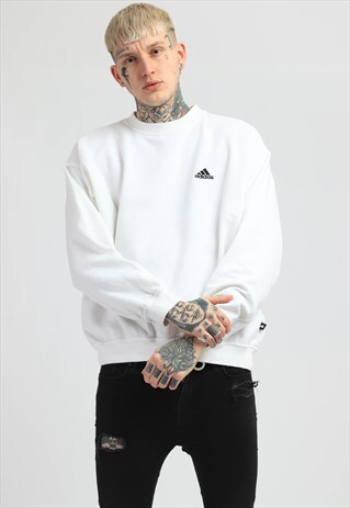 VINTAGE ADIDAS SWEATSHIRT