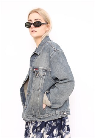 VINTAGE 90S BLUE DENIM OVERSIZED JACKET