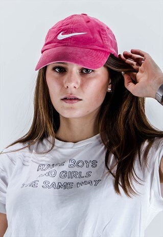 VINTAGE NIKE CAP IN PINK