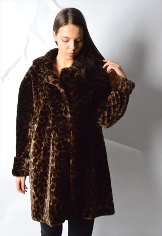 VINTAGE 90S LEOPARD PRINT FAUX FUR COAT