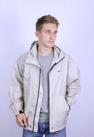 VINTAGE NIKE LOGO JACKETS