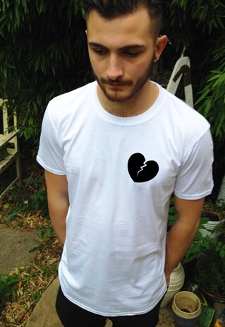 BROKEN HEART TEE