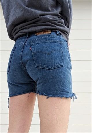 VINTAGE LEVIS SHORT