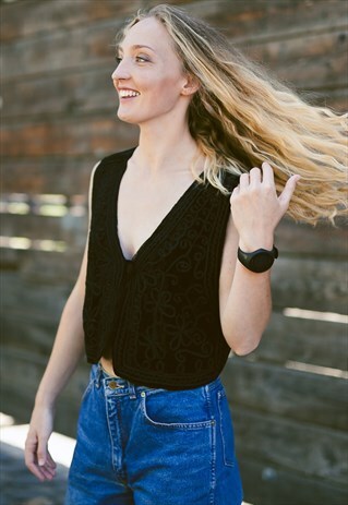 VINTAGE 90S EMBROIDERED VELVET FESTIVAL TOP VEST