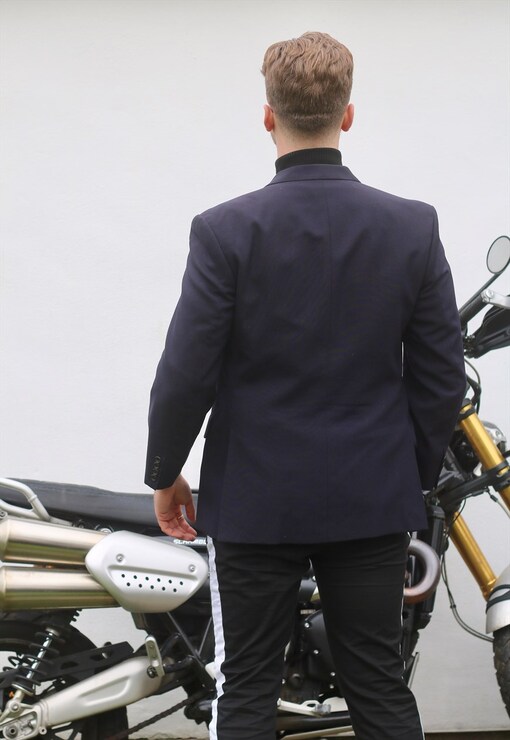 garment image