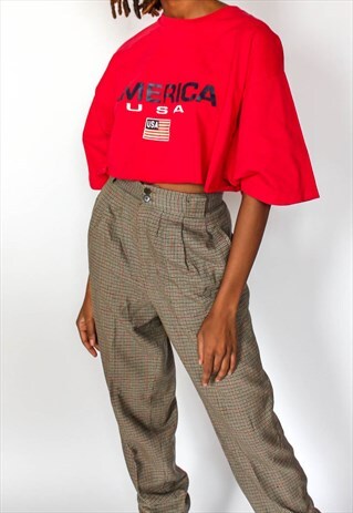 VINTAGE 90S REWORKED RED AMERICAN FLAG USA CROP TOP
