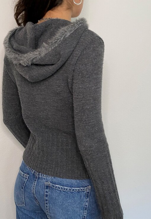garment image