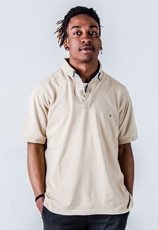 VINTAGE 90S TOMMY HILFIGER POLO SHIRT IN BEIGE