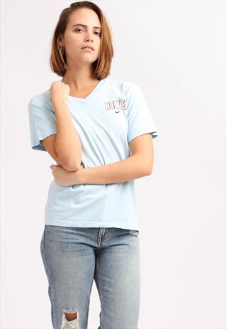 VINTAGE NIKE T-SHIRT