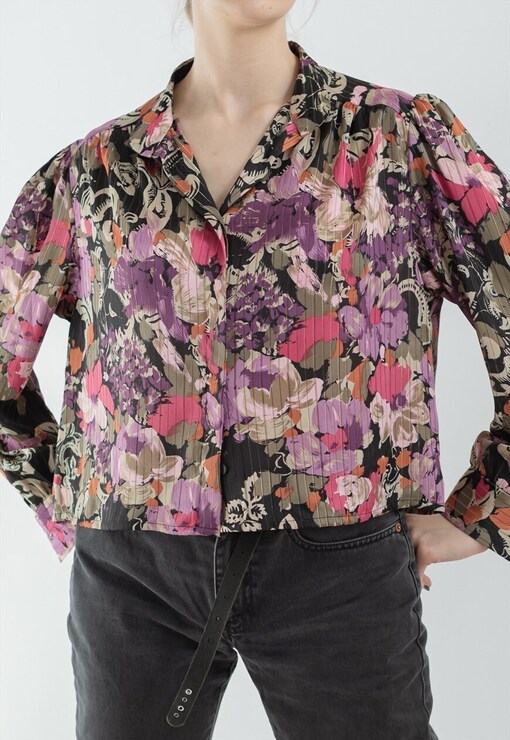 garment image