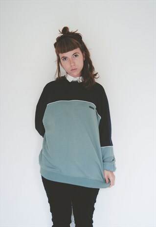VINTAGE 90'S UNISEX REEBOK SWEATER