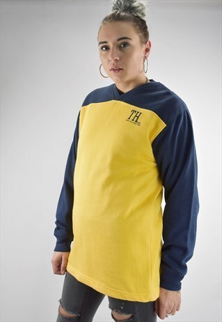 VINTAGE 90S TOMMY HILFIGER V NECK SWEATSHIRT
