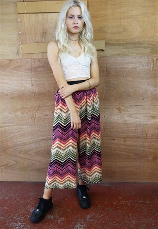 CROPPED PANTS IN ZIG ZAG PRINT